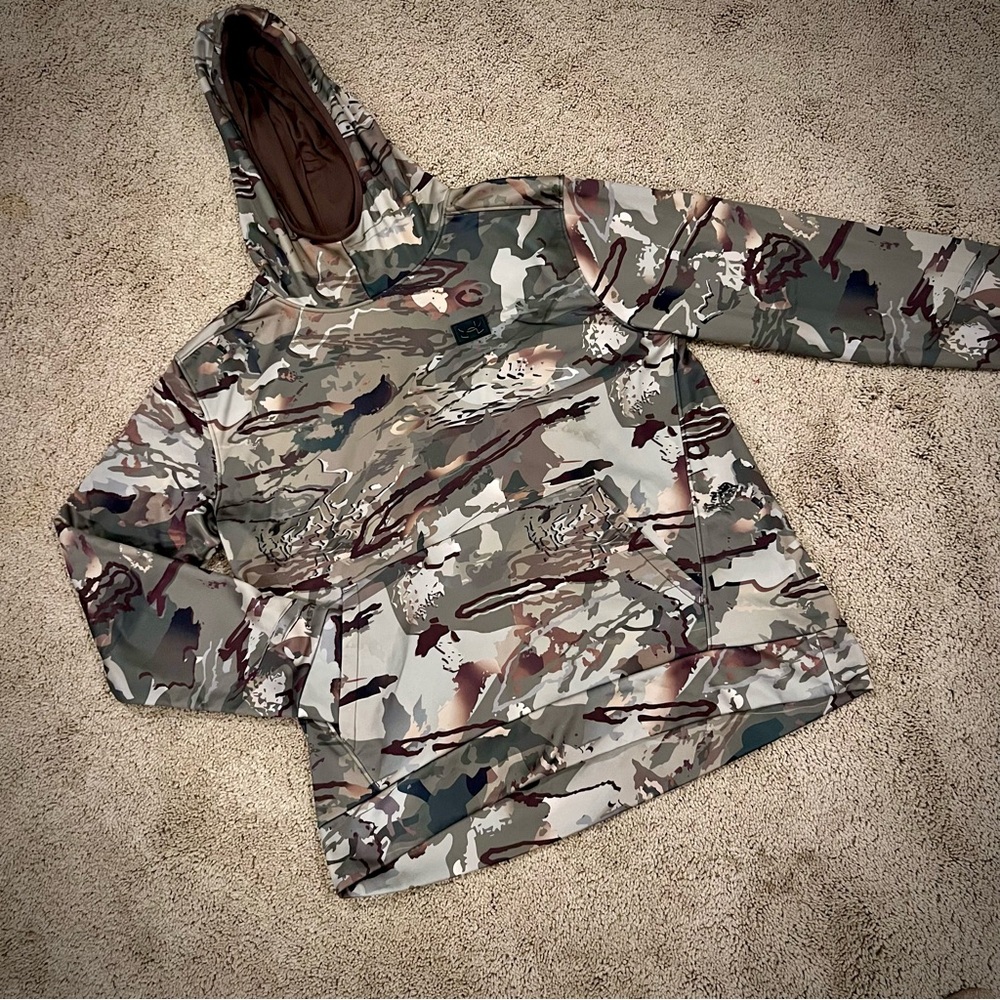UNDER ARMOUR Like New Forest All Season Camo Hoodie